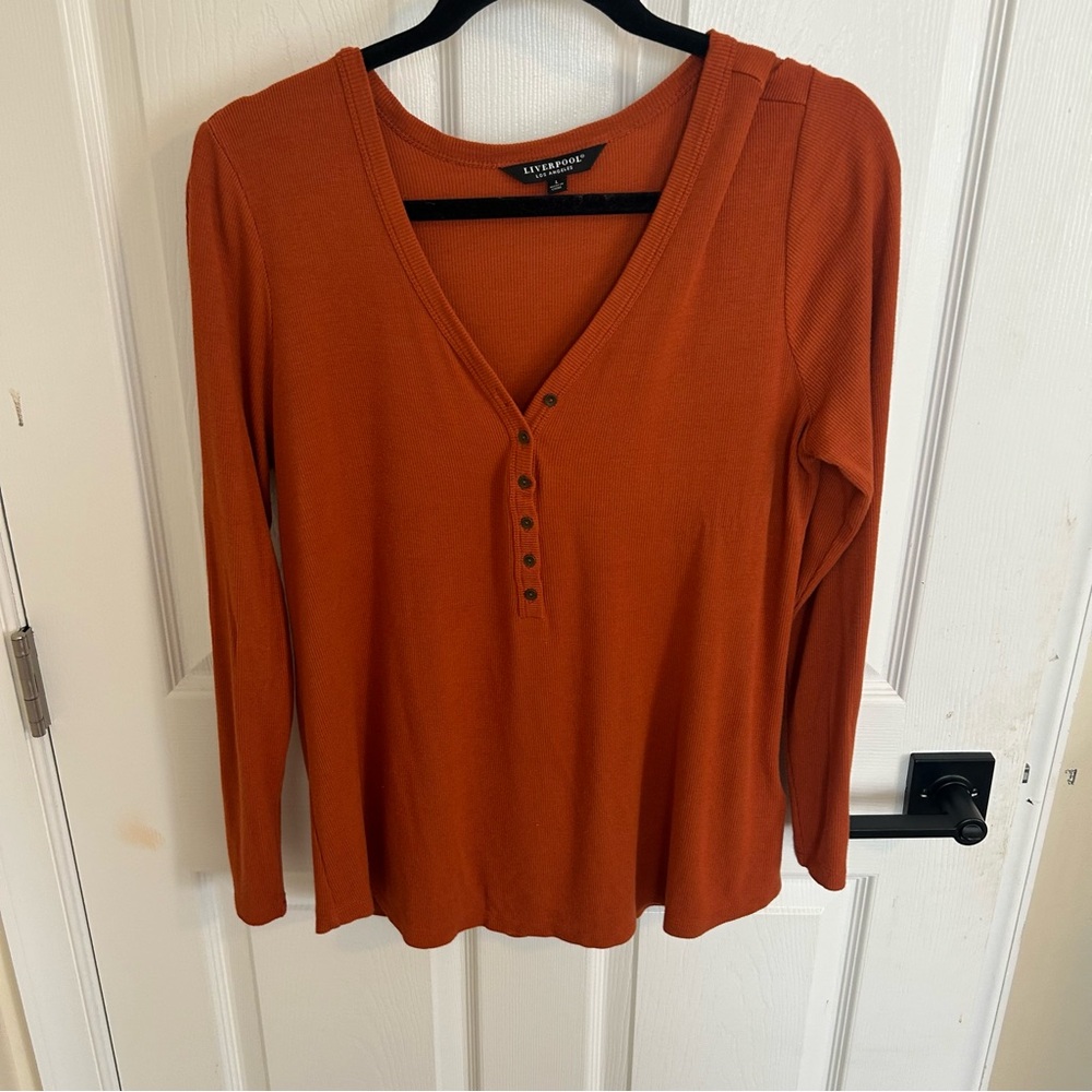 Liverpool Fitted Long Sleeve Henley in rust color
